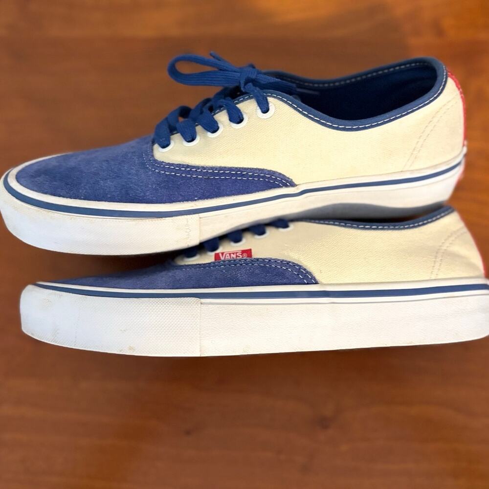 Vans Authentic Pro STV Navy Classic White Skate Inspired Sneakers Size Men's 8 - Picture 3 of 14